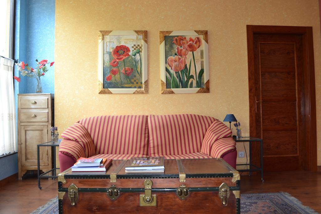 Hostal Quevedo Leon Ngoại thất bức ảnh