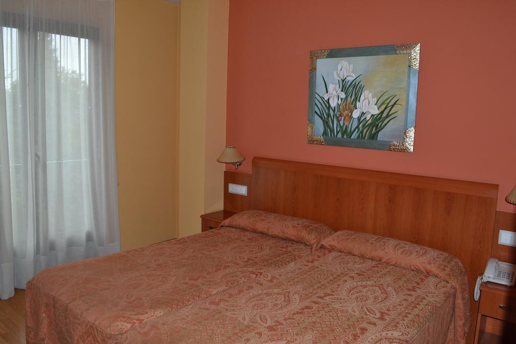 Hostal Quevedo Leon Phòng bức ảnh