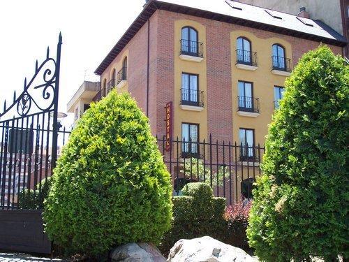 Hostal Quevedo Leon Ngoại thất bức ảnh